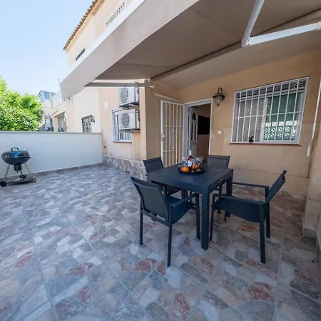 Modern Sunny Villa Torrevieja
